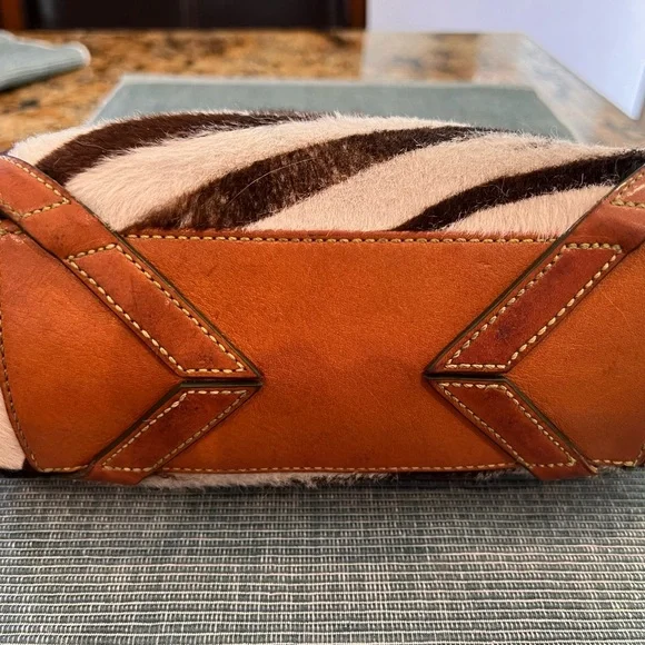 Vintage Coach Chelsea Handbag - Limited Edition - Picture 9 of 12